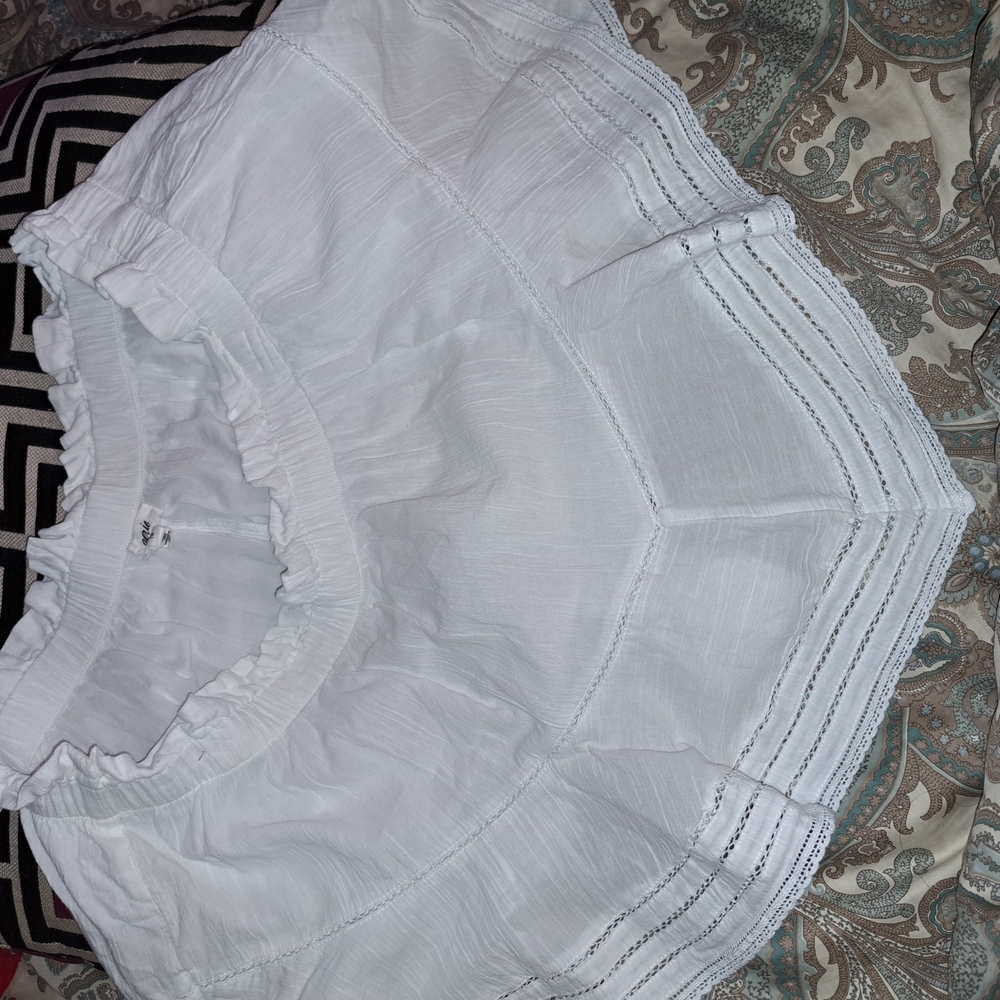 White Ruffled Skirt - Picture 4 of 5